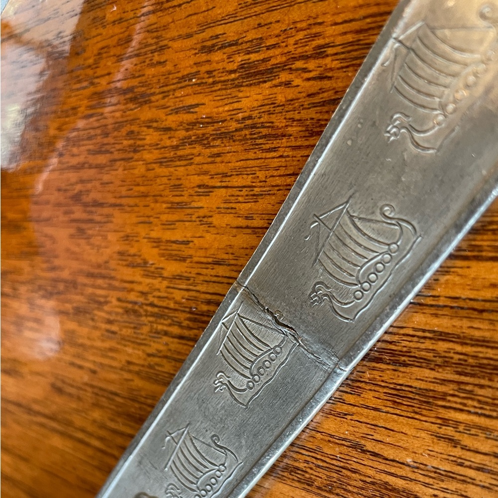 Norwegian Hardanger KONGE TINN pewter/stainless steel Viking flatware set - Picture 14 of 14